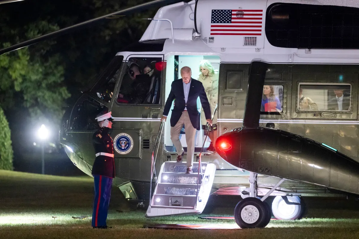 Ni viajes, ni recaudaciones: Biden se ha movido menos que Obama y Trump antes de las mid-term