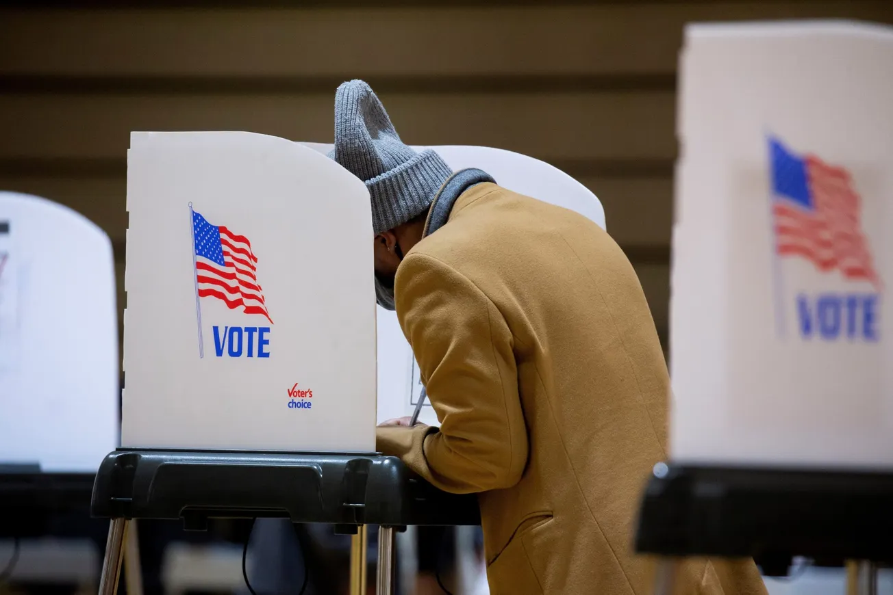 El péndulo del voto latino y los comicios intermedios