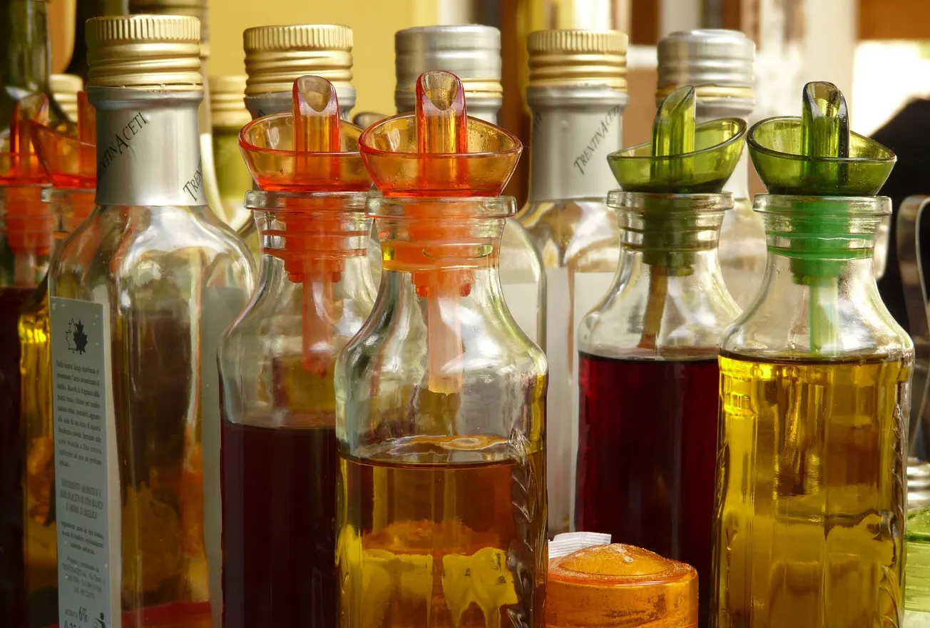 Qué dice la ciencia sobre las supuestas propiedades del vinagre de sidra de manzana para adelgazar