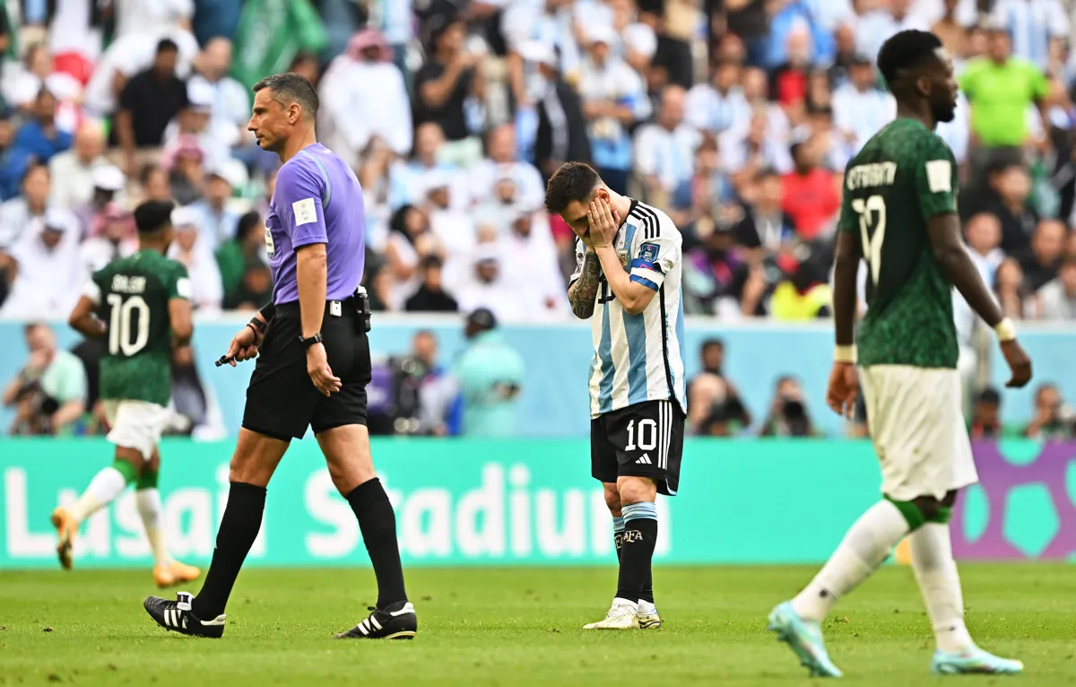 Argentina cae ante Arabia Saudita