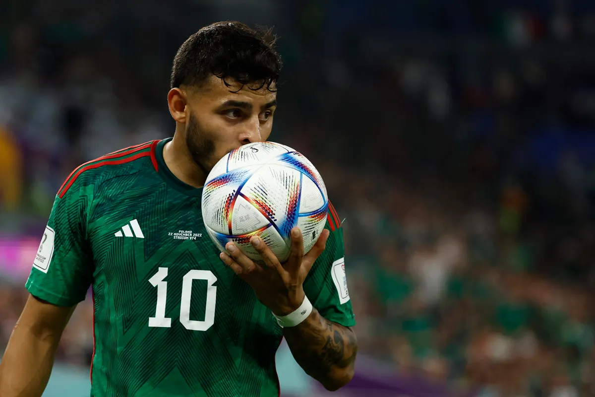 Alexis Vega lloró al escuchar el himno de México en Qatar 2022