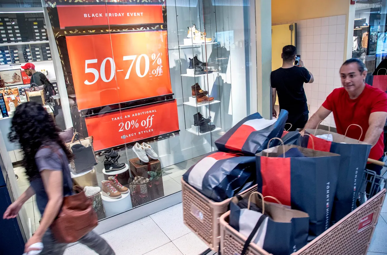 Black Friday shopping in Miami