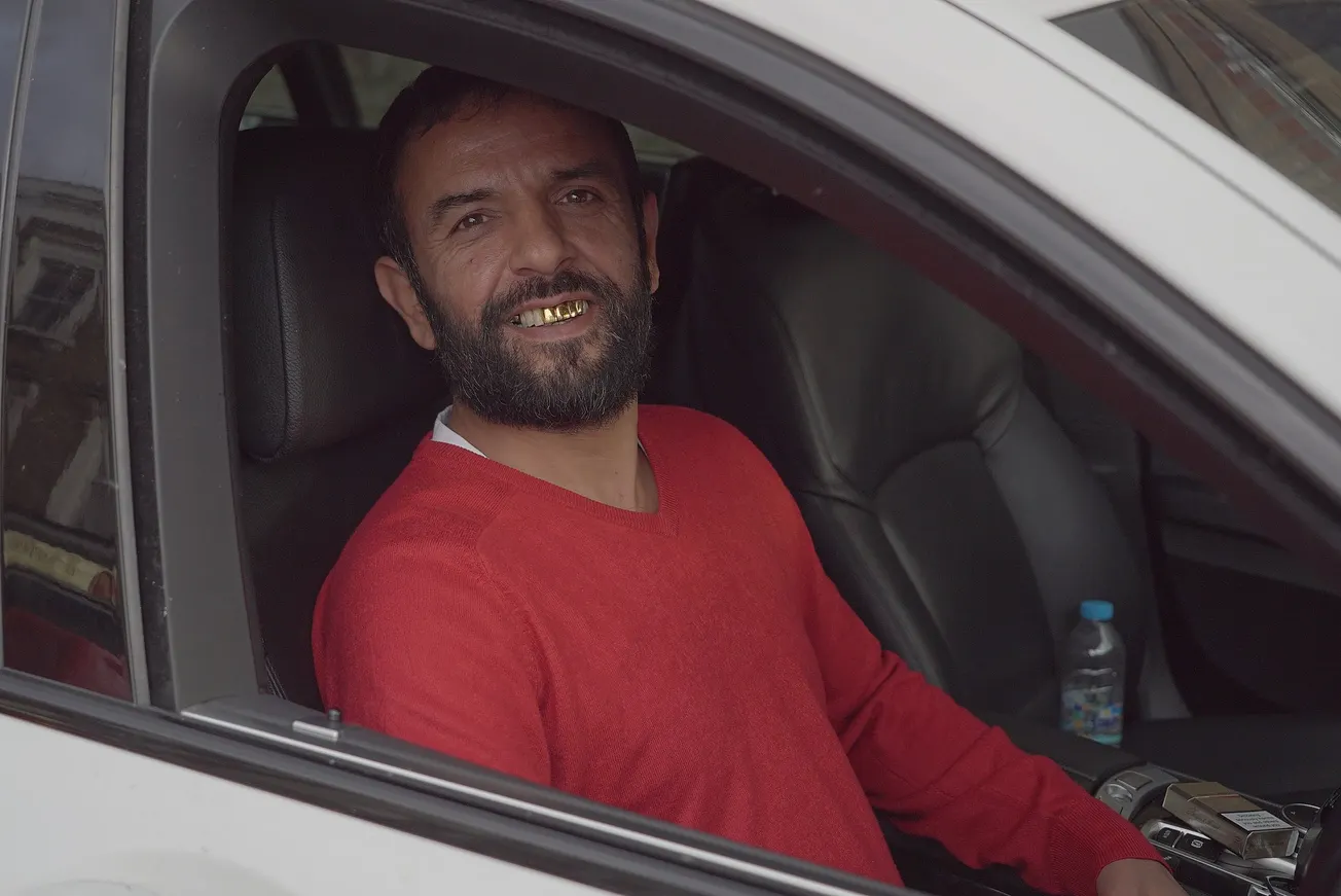 ¡No te perfores los dientes! ¿Cómo acabar con los malos consejos dentales en TikTok?