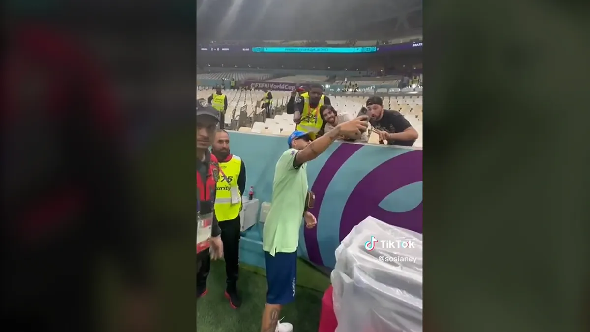 Joven se hizo pasar por Neymar e ingresó a una cancha de Qatar