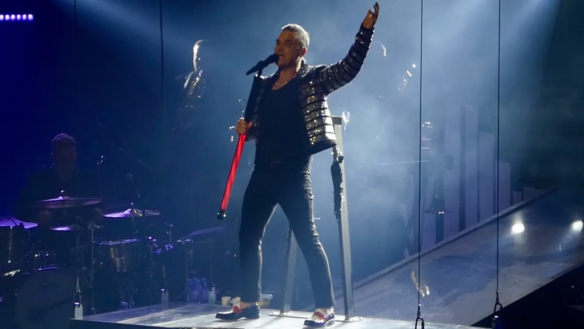 Robbie Williams defiende su actuación en Qatar 2022: Sería hipócrita no ir