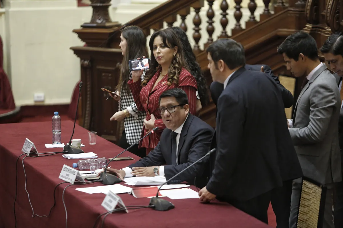 Golpe de Estado en Perú: Castillo disuelve el Congreso e instala gobierno de emergencia