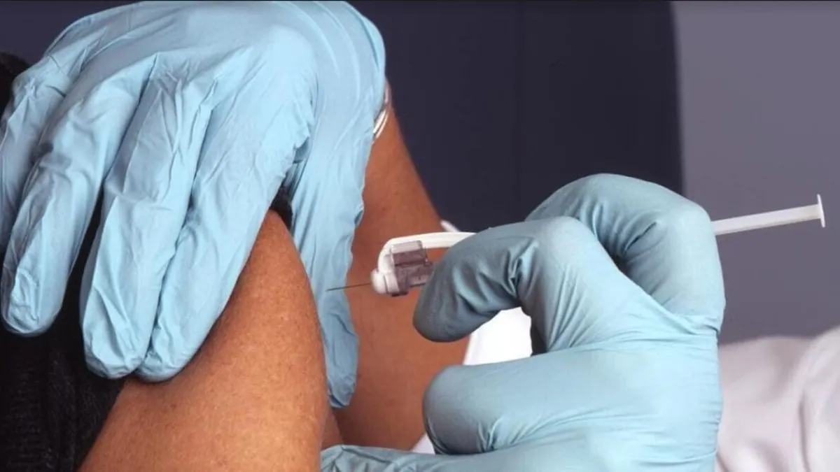 Cómo está afectando el COVID-19 a los latinos: cifras de vacunación, hospitalizaciones y muertes