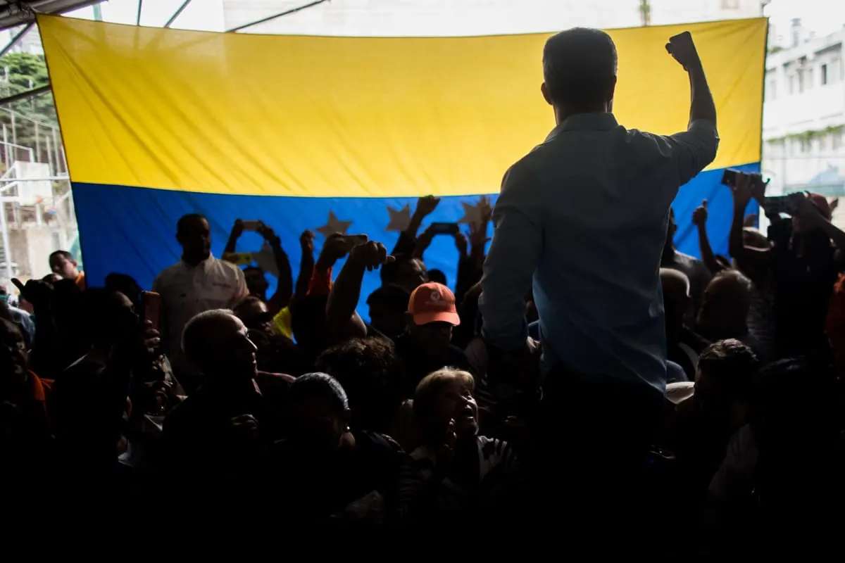 EEUU afirma que respeta la decisión de acabar con el interinato de Guaidó