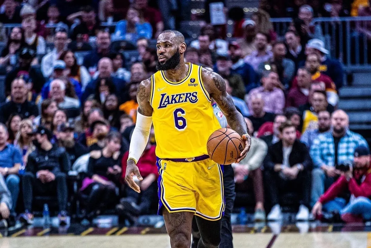 LeBron James se convirtió en el segundo máximo anotador en la historia de la NBA