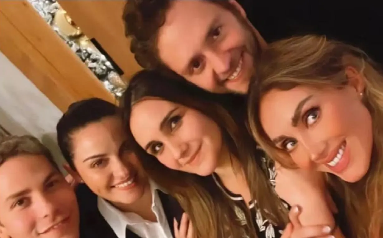 Maite Perroni y Dulce María