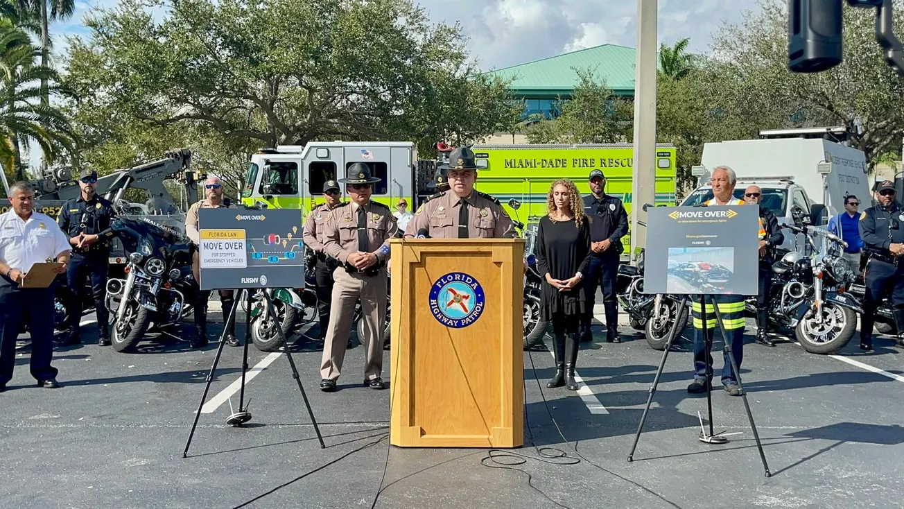 No, la Policía del condado de Miami-Dade no ha emitido un mensaje advirtiendo sobre violaciones  a mujeres: es una cadena falsa que vuelve a circular