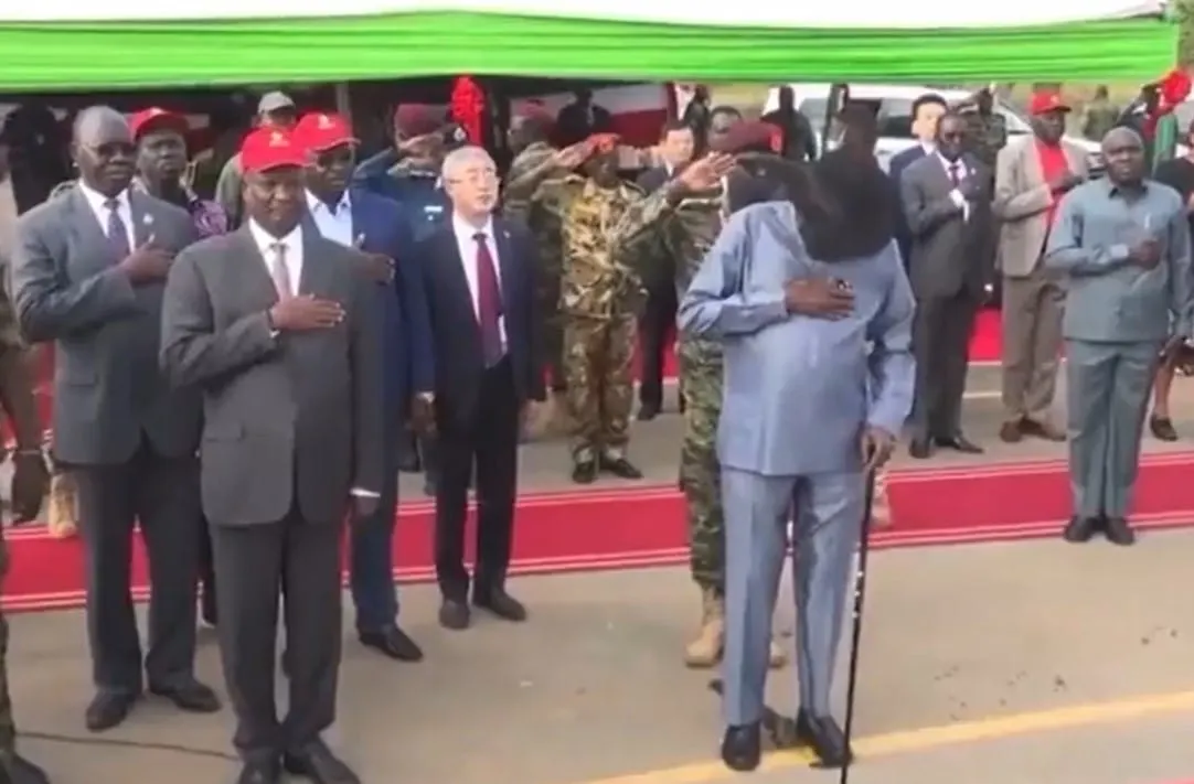 Por video de presidente orinándose detienen a seis periodistas