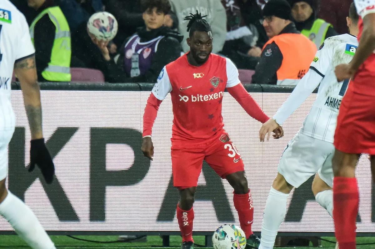 Futbolista Christian Atsu está desaparecido tras el terremoto de Turquía