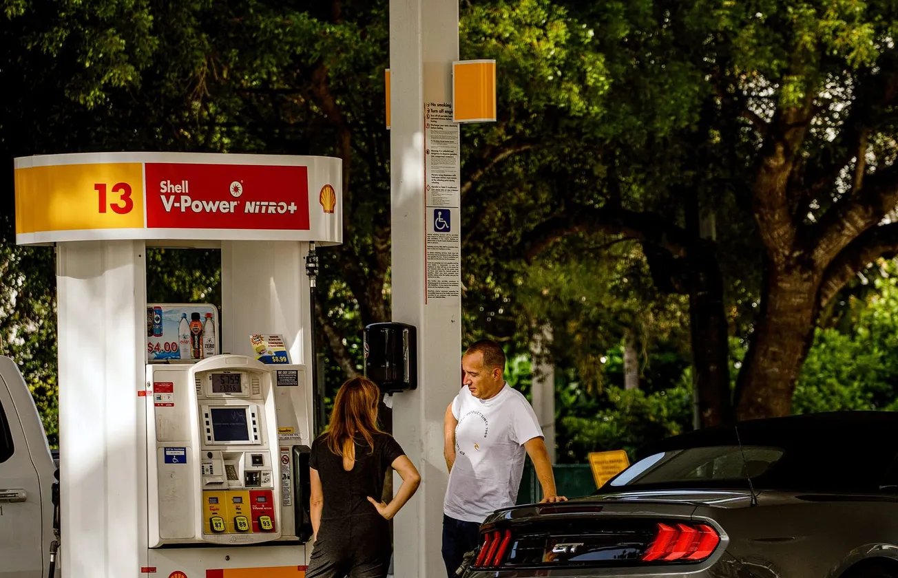 Grandes petroleras deben invertir sabiamente sus ganancias extraordinarias