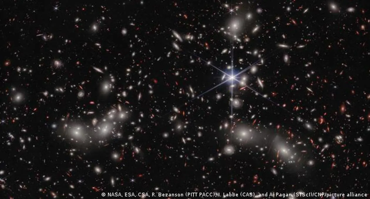 Telescopio Webb descubre nuevos detalles increíbles en el "megacúmulo" de Pandora