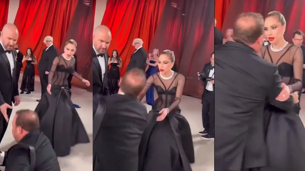 El gesto de Lady Gaga con un fotógrafo que se cayó en los Premios Óscar