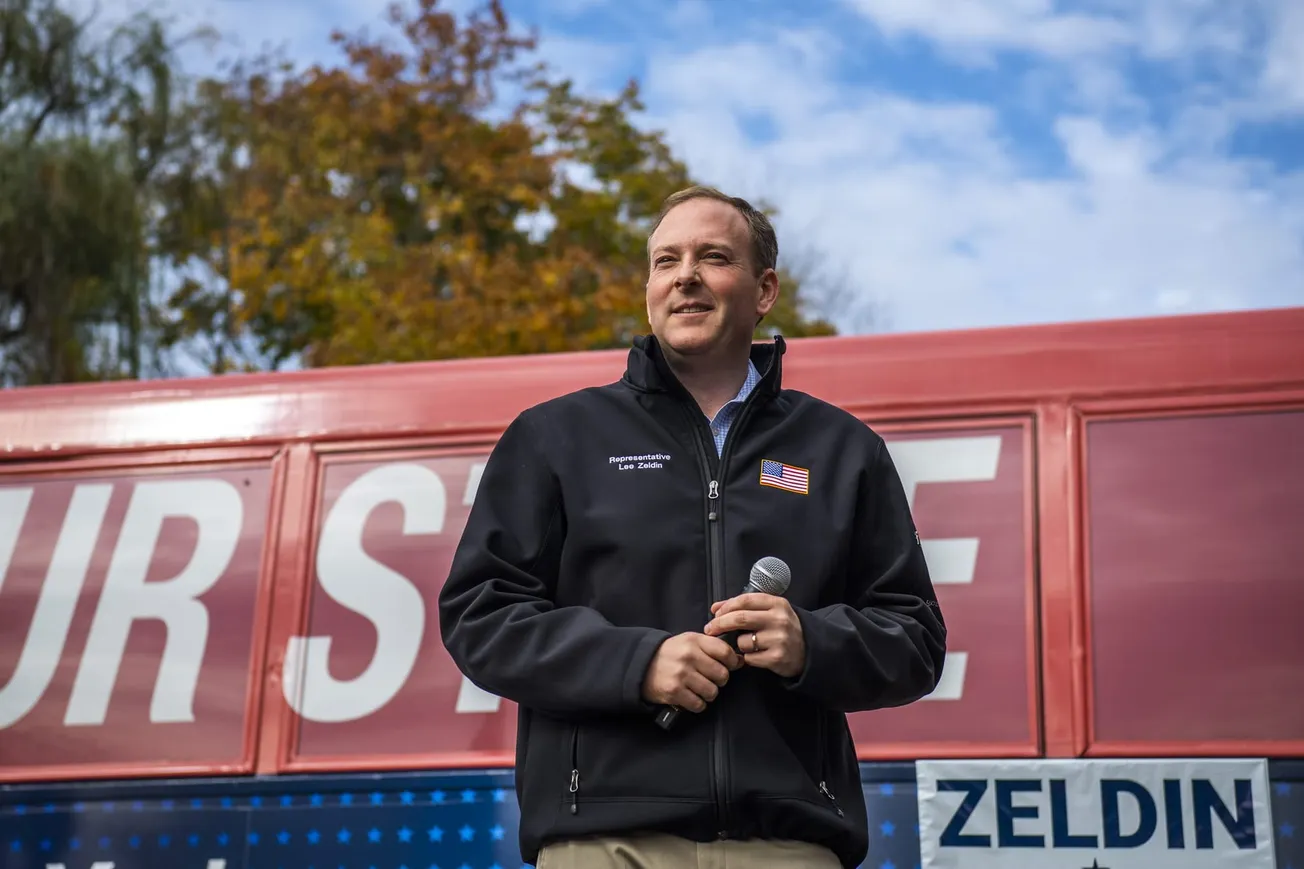 El GOP de Nueva York es el partido del MAGA y los Martinis