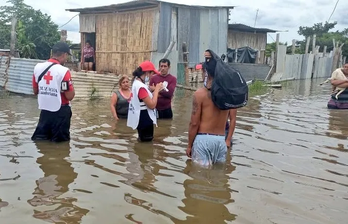 Lluvias en Ecuador han generado desbordamiento de ríos