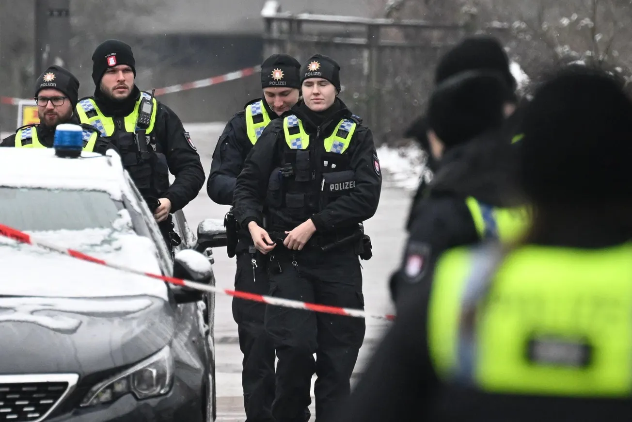 At least eight dead in shooting in Hamburg