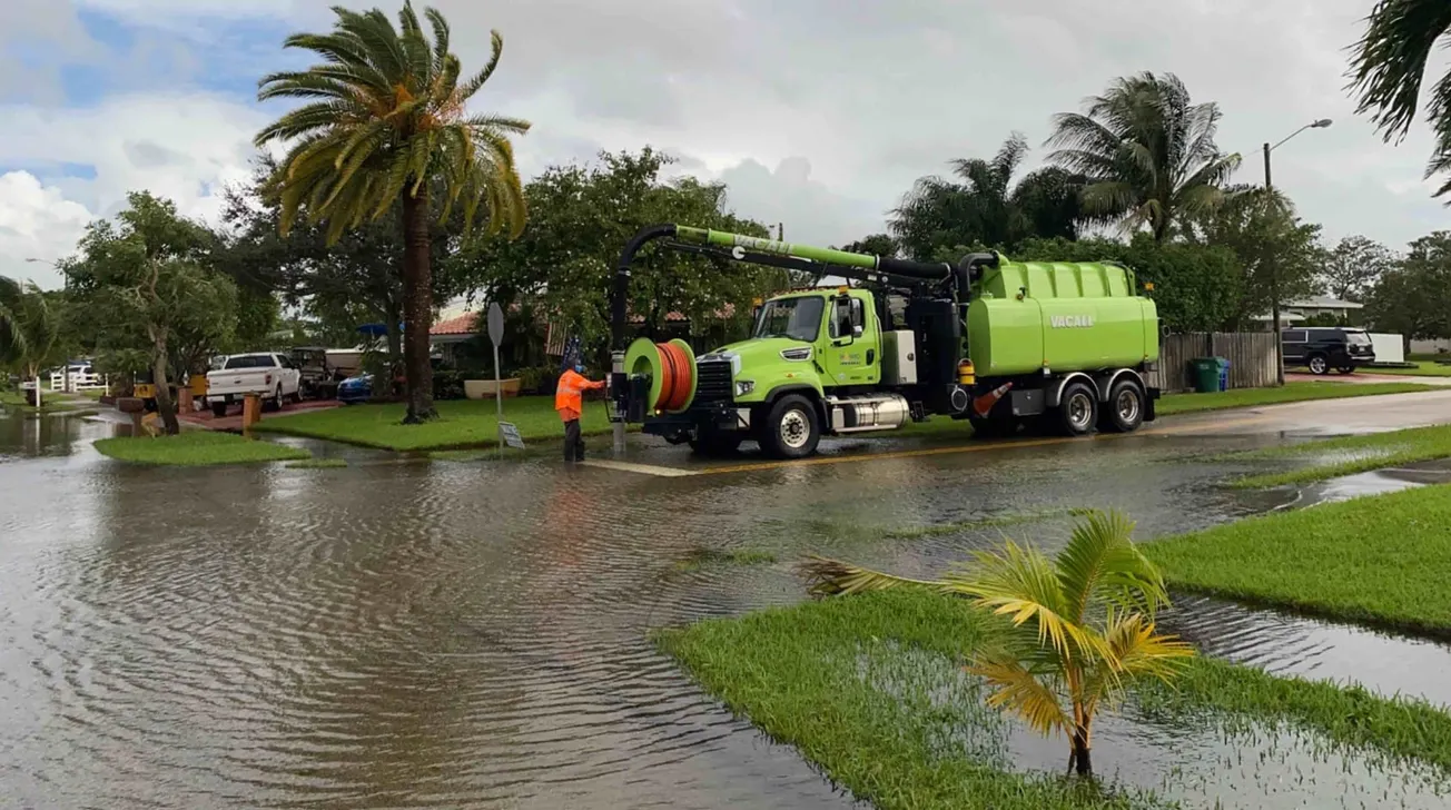 Siguen las inundaciones. ¿Hasta cuándo lloverá en el sur de Florida?
