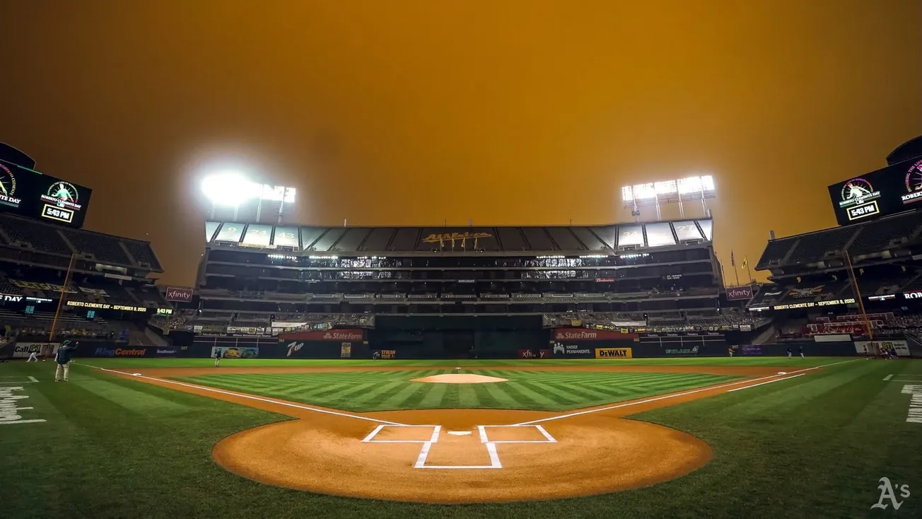 Panorámica del Coliseo de Oakland, casa de los Athletics