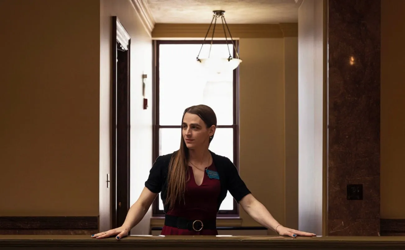 Los republicanos de Montana vetan en el Congreso a la legisladora transgénero Zooey Zephyr