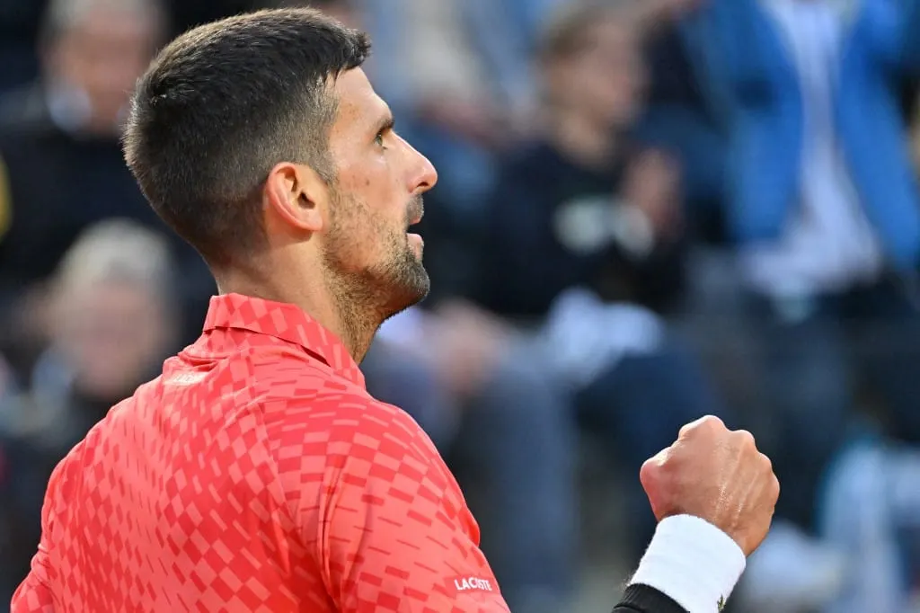 Etcheverry cumple su sueño de enfrentar a Djokovic, pero cae en dos sets en Roma