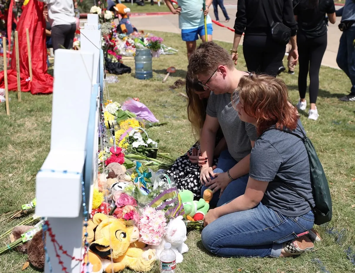 Tiroteo masivo en Allen Premium Outlets