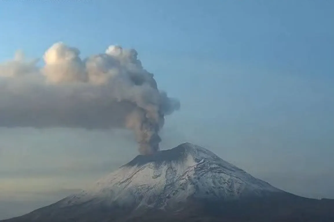 Actividad en volcán Popocatépetl emiten alerta amarilla