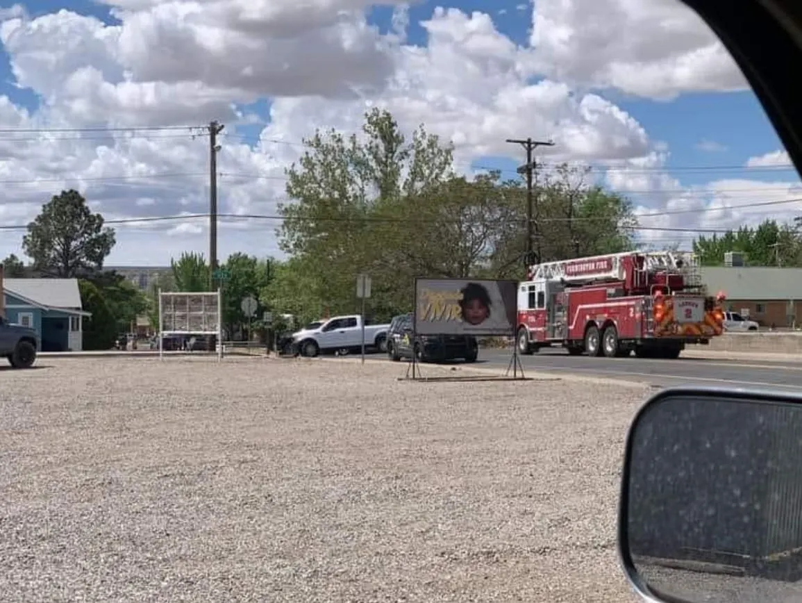 Tres víctimas y dos policías heridos deja un tiroteo en Nuevo México