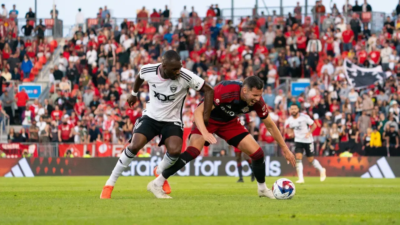 La racha de tres partidos sin derrota termina para el D.C. con derrota en Toronto