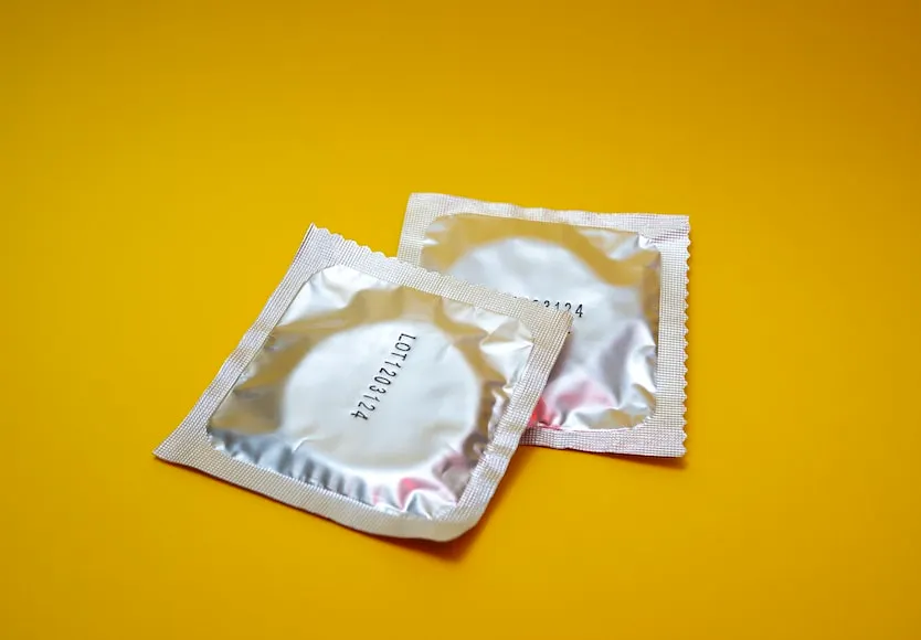 Alertan venta de condones y lubricantes falsos en México