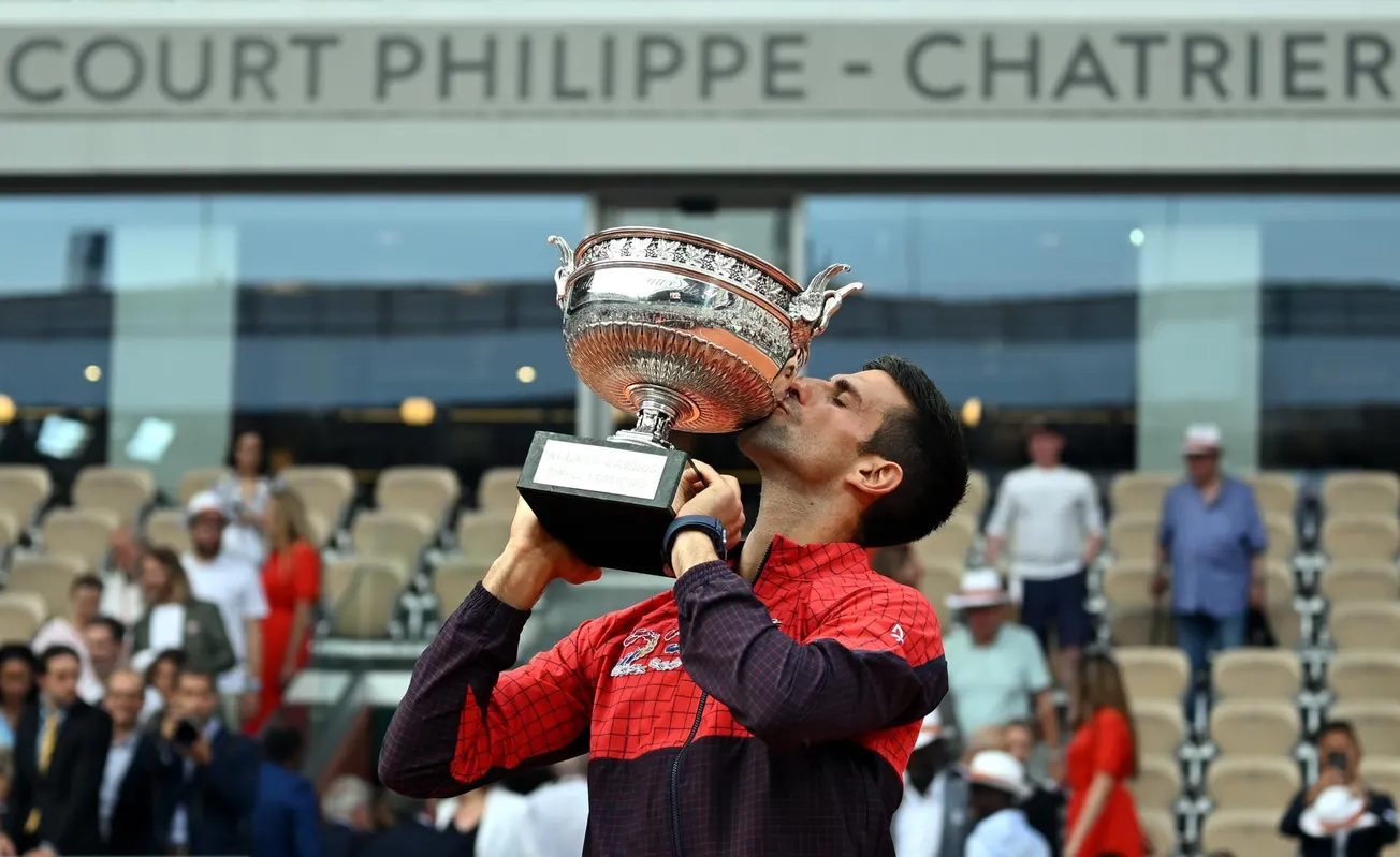 Djokovic hace historia al ganar su 23º Grand Slam en Roland Garros
