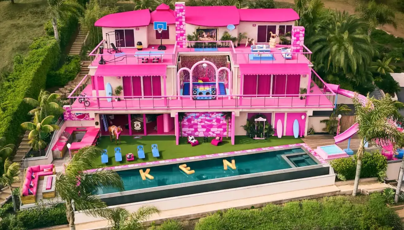 Barbie DreamHouse