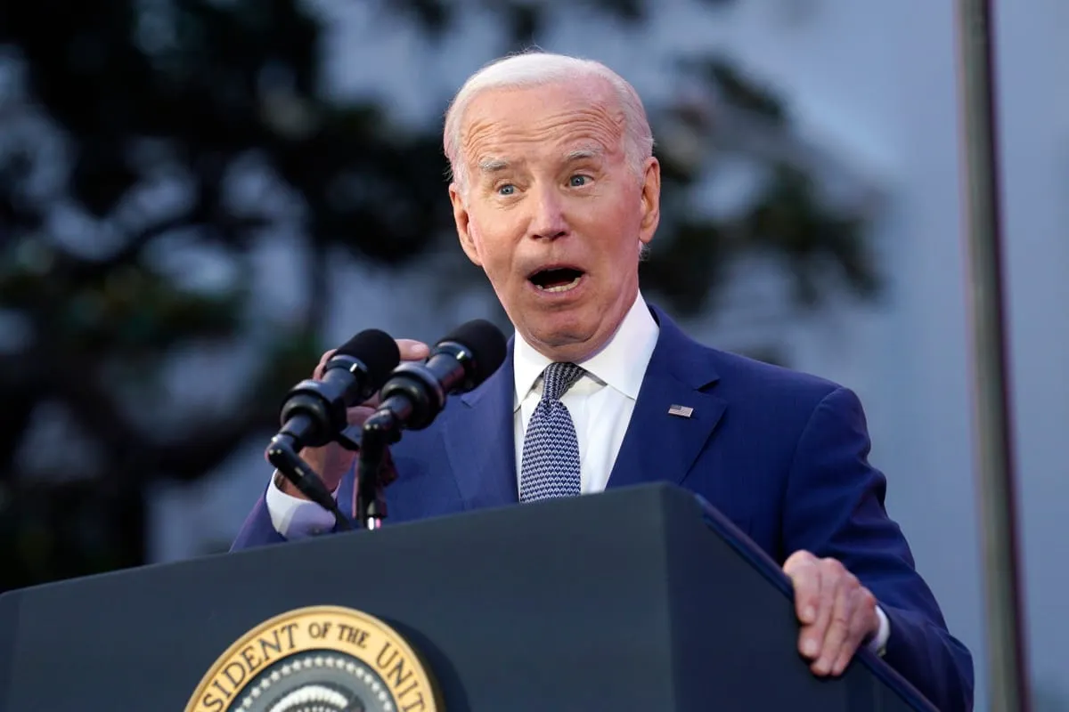 Productor Fox News abandona tras titular polémico sobre Biden