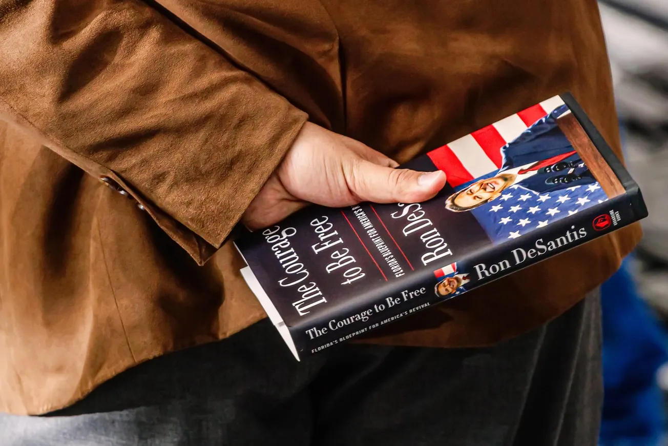DeSantis ganó $1,25 millones con su libro