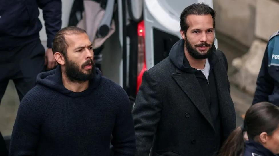El influencer Andrew Tate se enfrenta a un juicio por graves cargos en Rumanía
