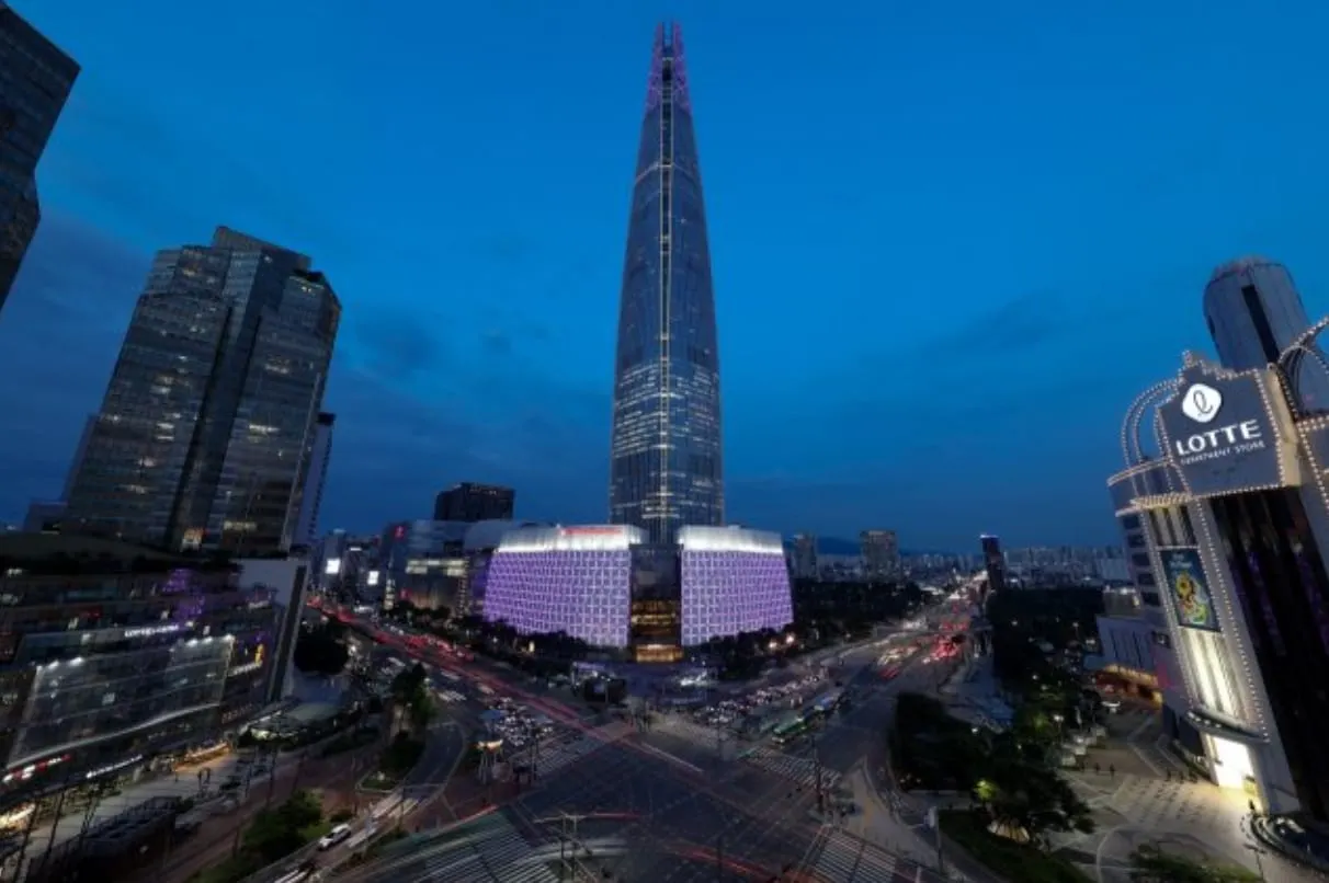 seul torre escalador britanico