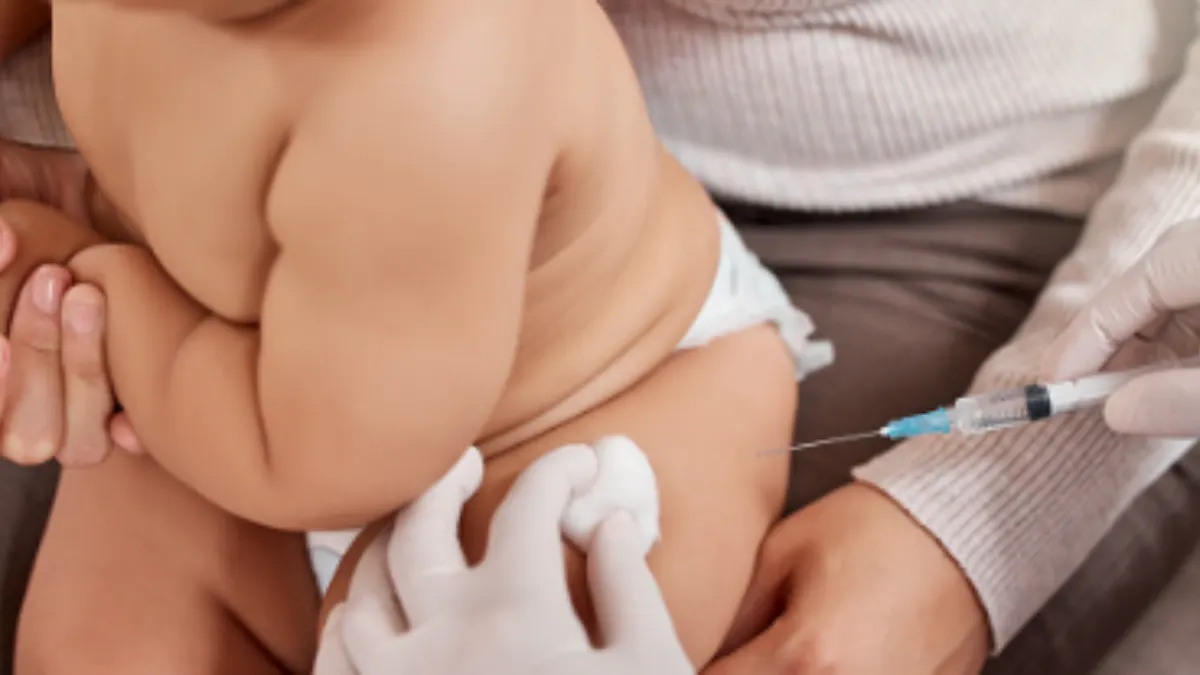 No, las vacunas no tienen ADN de fetos abortados ni “pedazos de fetos muertos”