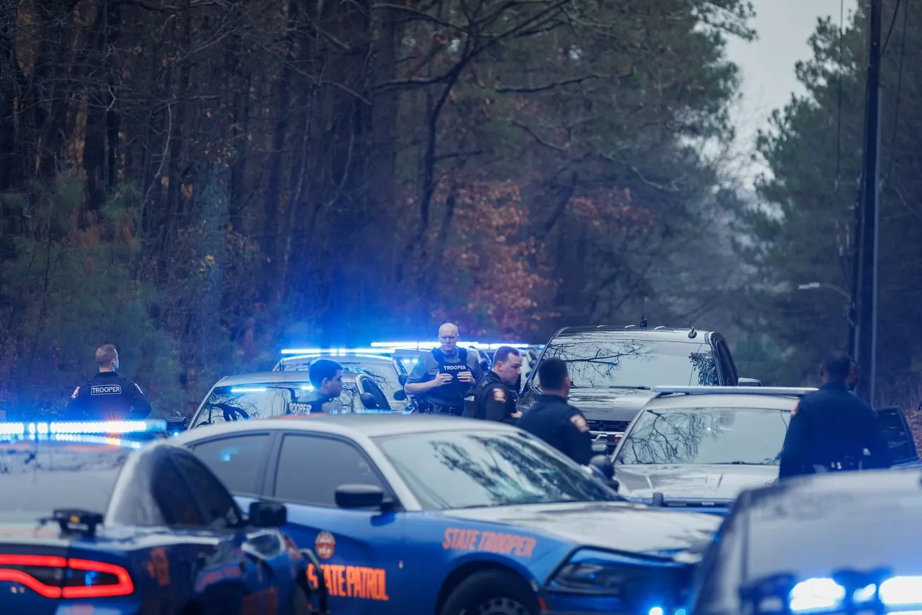 Cuatro muertos deja un tiroteo masivo en una ciudad al sur de Atlanta