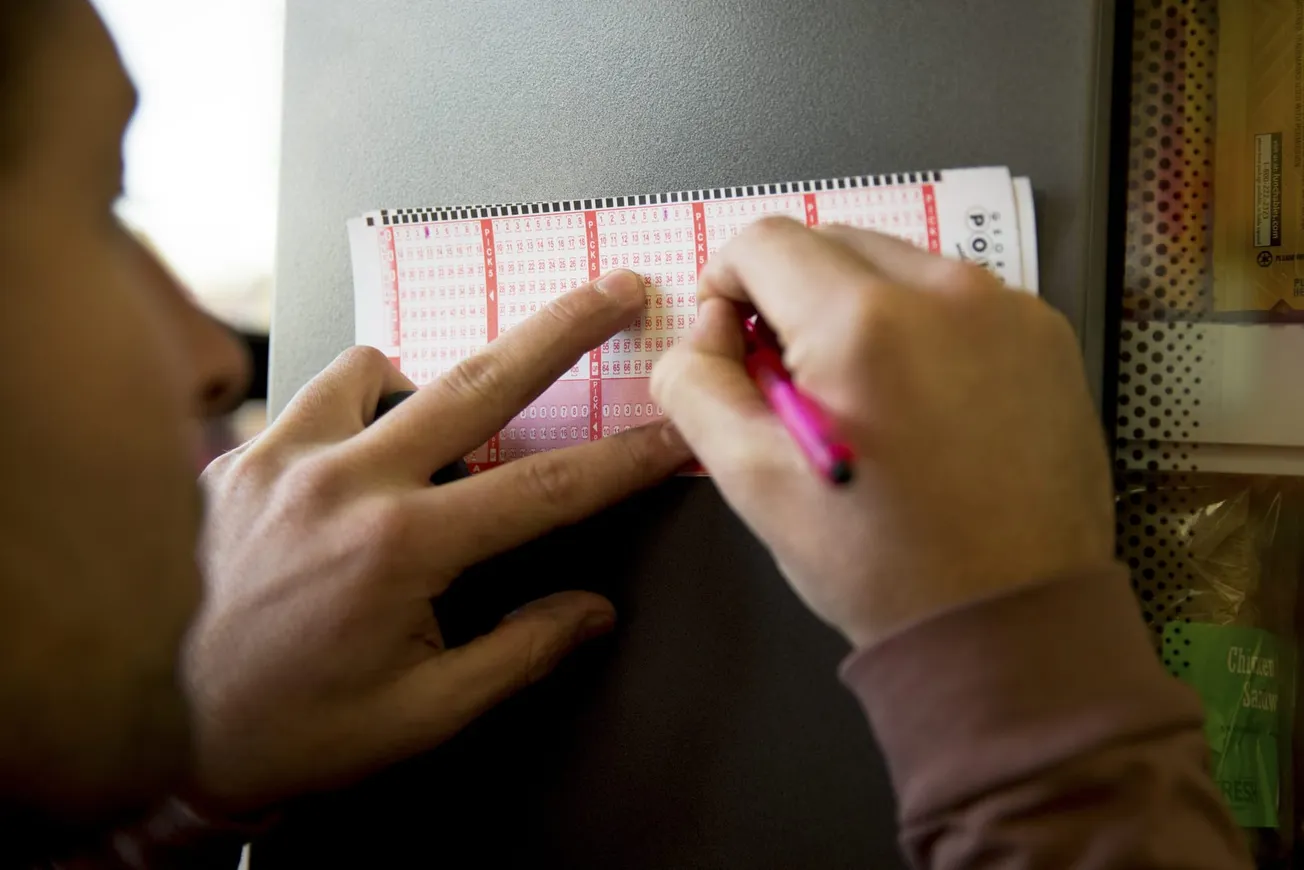 Puedes ganar la lotería al ser indocumentado. Foto. Pixabay