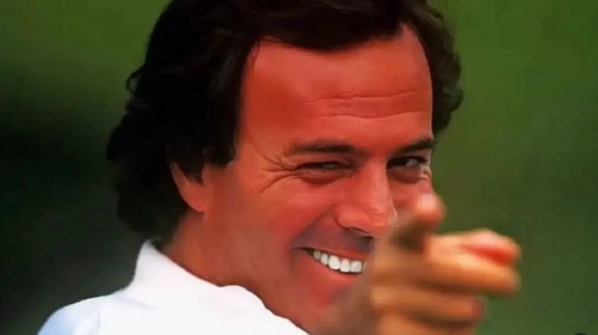 Julio Iglesias memes