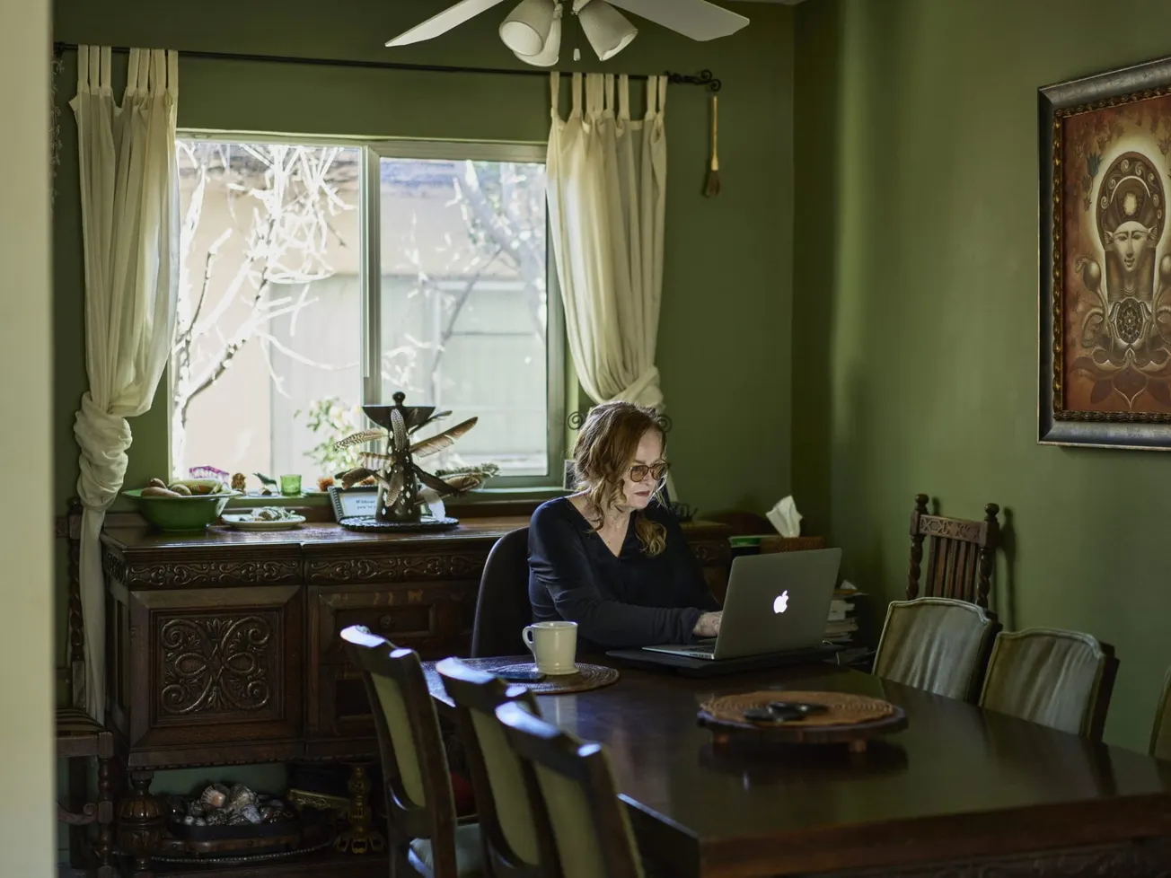 ¿Por qué más estadounidenses viven solos? Conoce los motivos