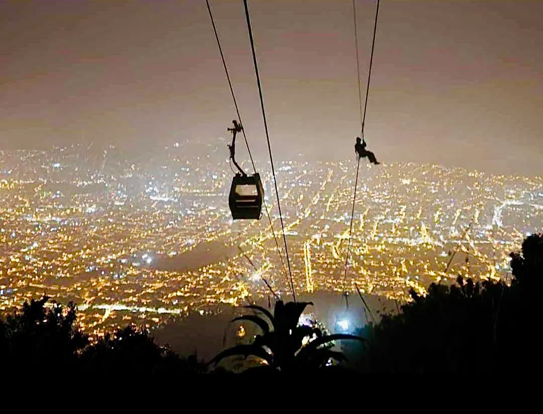 Así fue el rescate de personas en teleférico de Ecuador