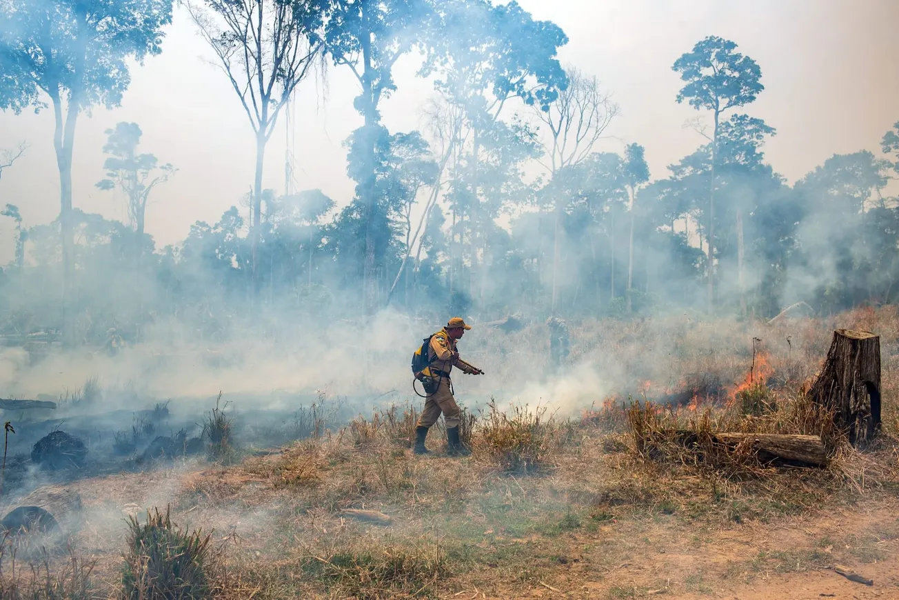 FEMA desastres naturales fondos
