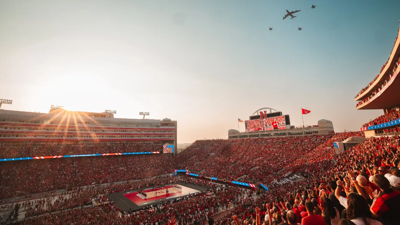 Partido de voleibol femenino