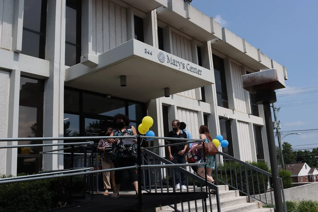 Mary's center en Montgomery Maryland centro salud celebra aniversario