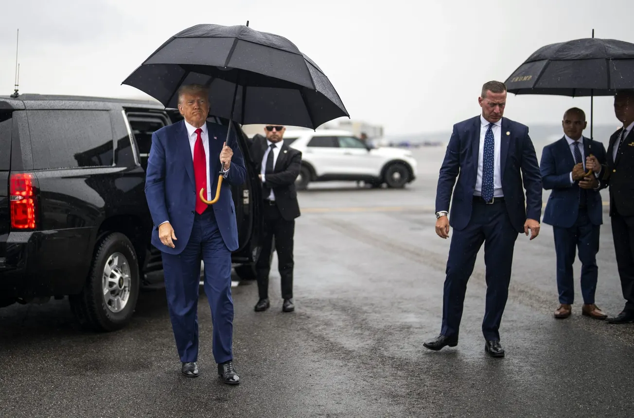 ¿Quién se favorece del circo caótico de Donald Trump?