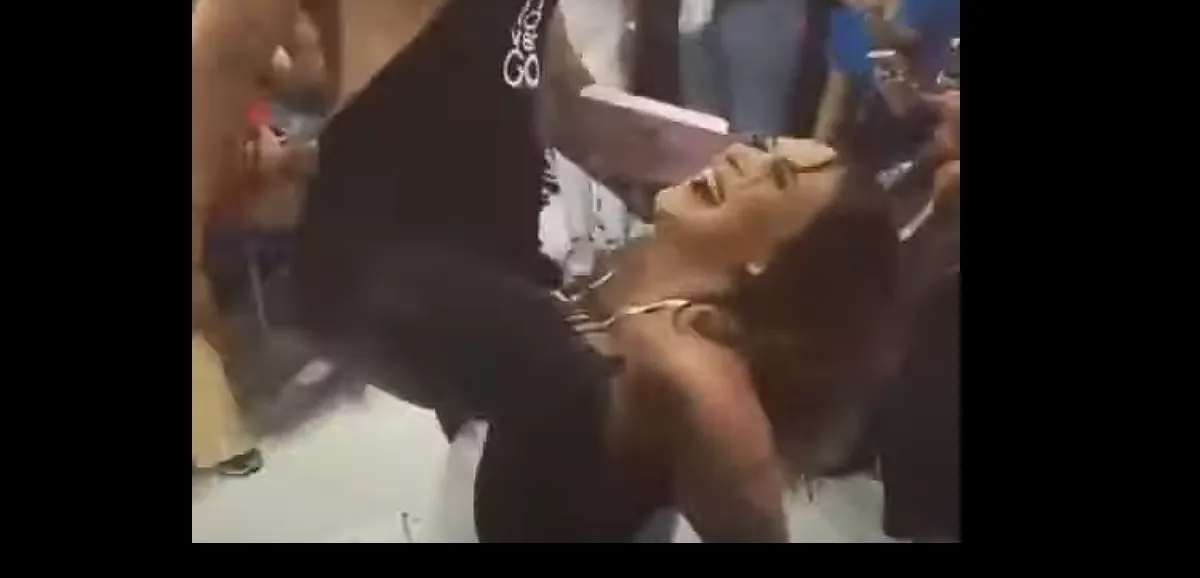 Show erótico Jueza en Cúcuta