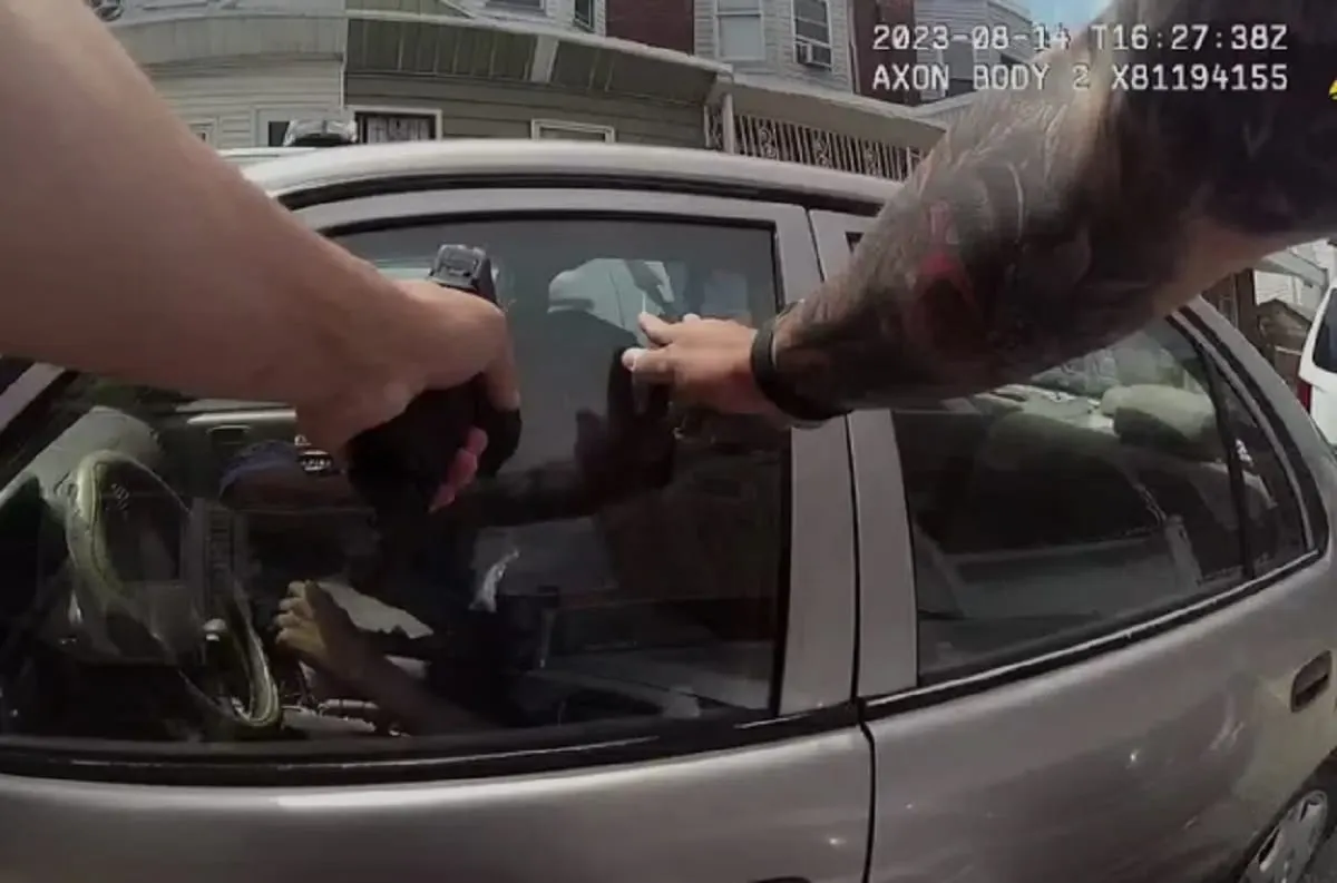 Acusan a un policía de Filadelfia por presunto asesinato de hispano en un tiroteo